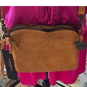 NWT Wanderers Travel Co. The Venetian Passport – Classic Tan Full Grain Leather